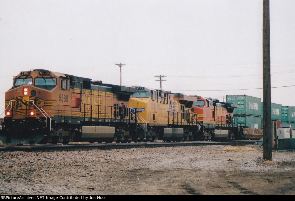 BNSF 5388 East